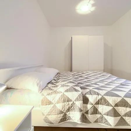 Daire Marica Krk Town